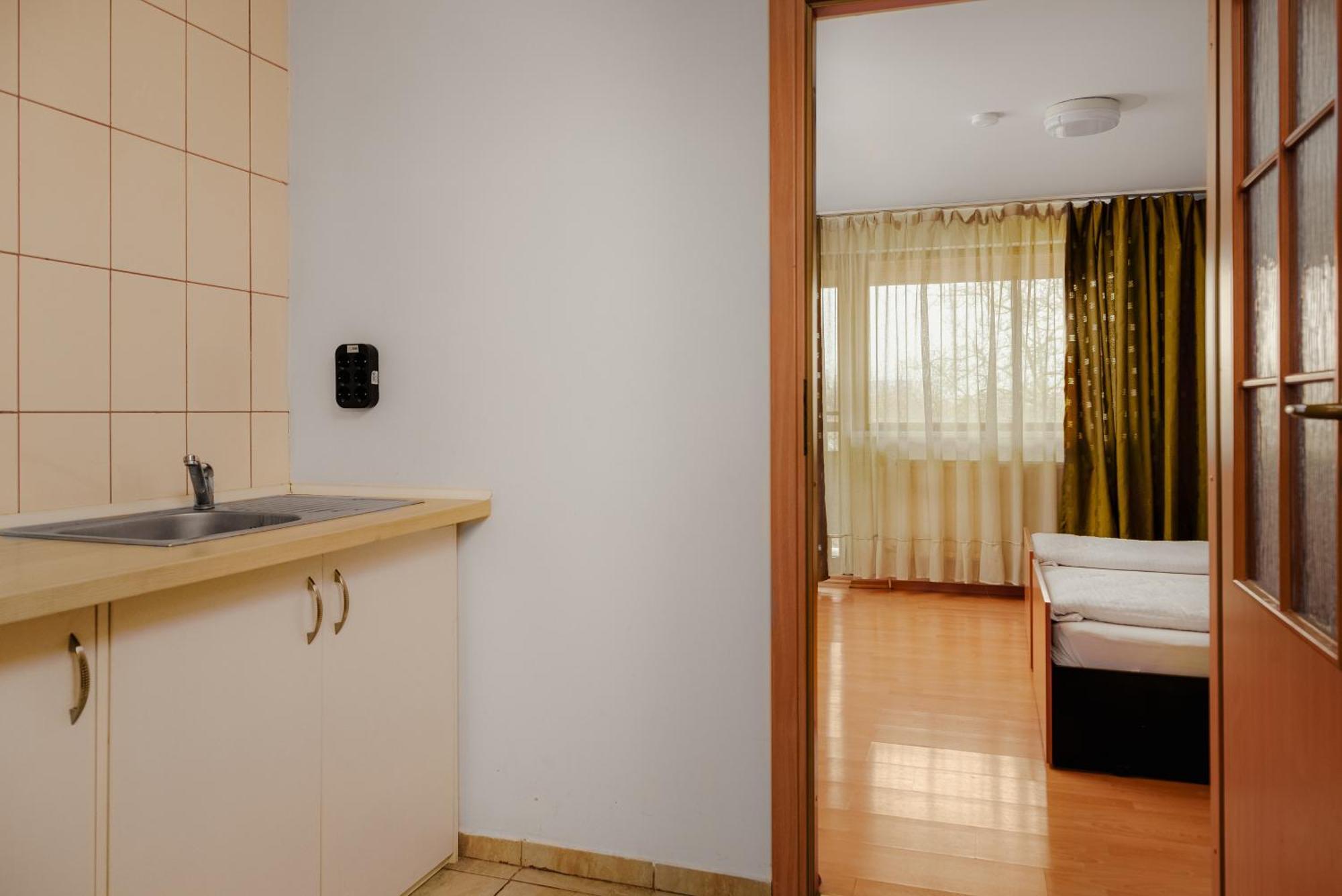Business Transit To Therme & Bucharest Airport Săftica Dış mekan fotoğraf